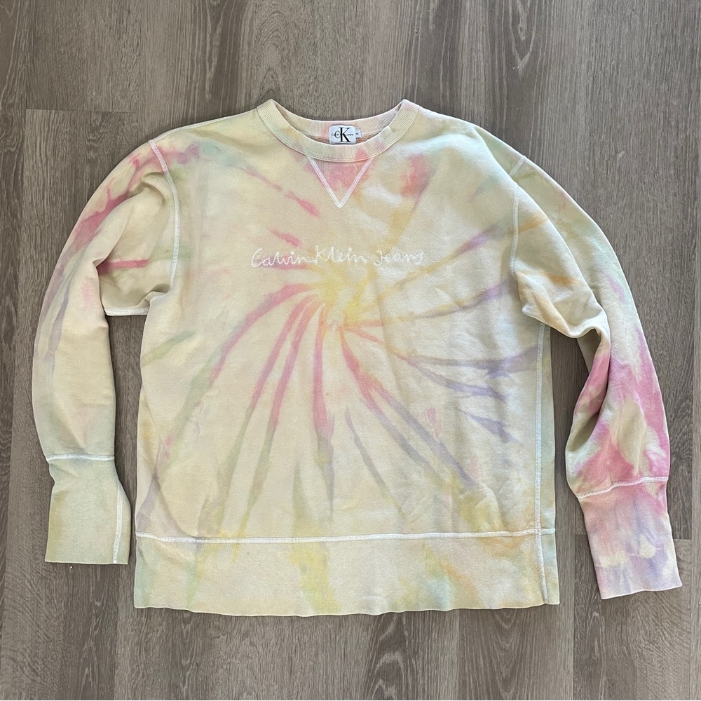 Calvin Klein Pastel Sweatshirt